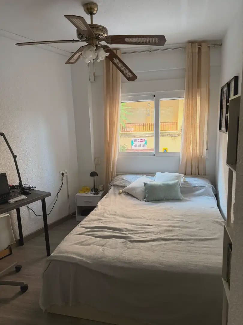 5 bedroom Flat for sale in El Campello - € 210,000 (Ref: 10031361)