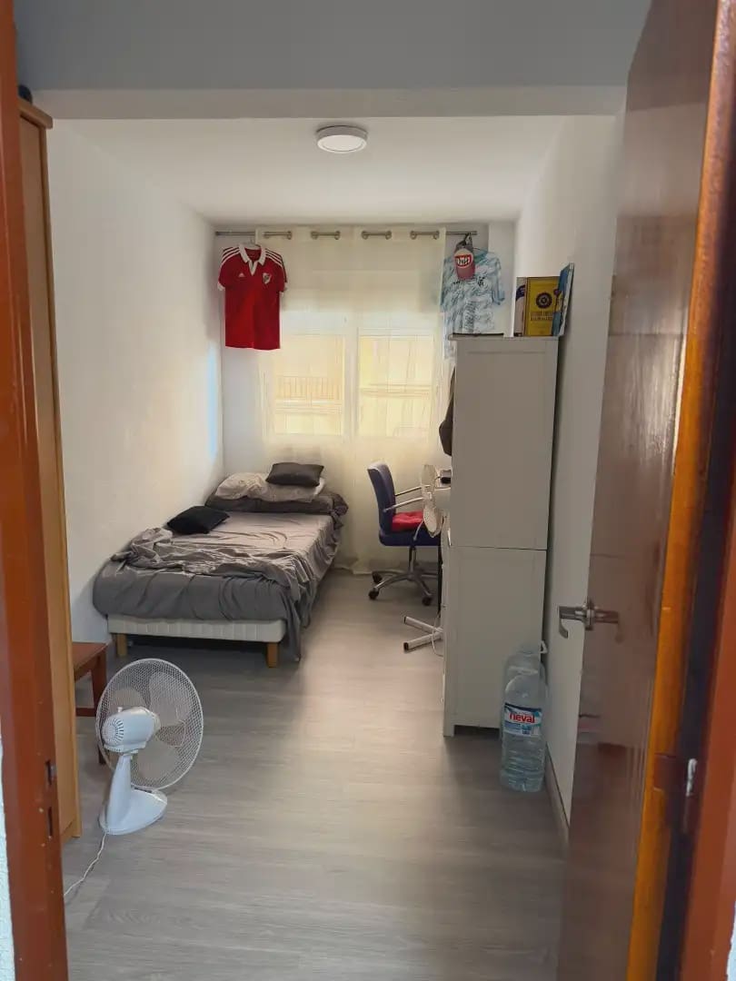5 bedroom Flat for sale in El Campello - € 210,000 (Ref: 10031361)