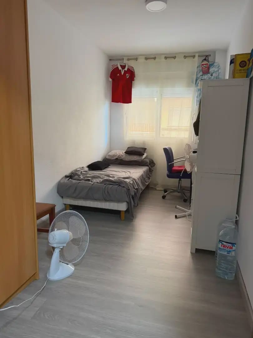 5 bedroom Flat for sale in El Campello - € 210,000 (Ref: 10031361)