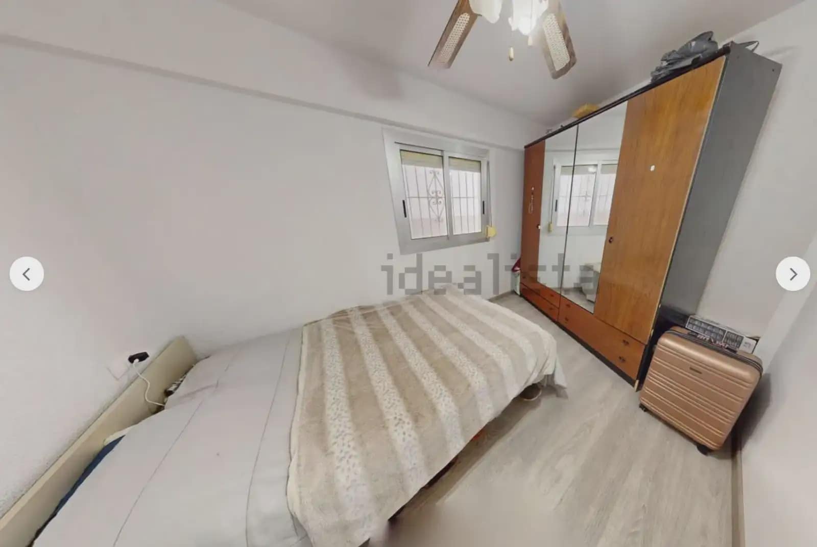 5 bedroom Flat for sale in El Campello - € 210,000 (Ref: 10031361)