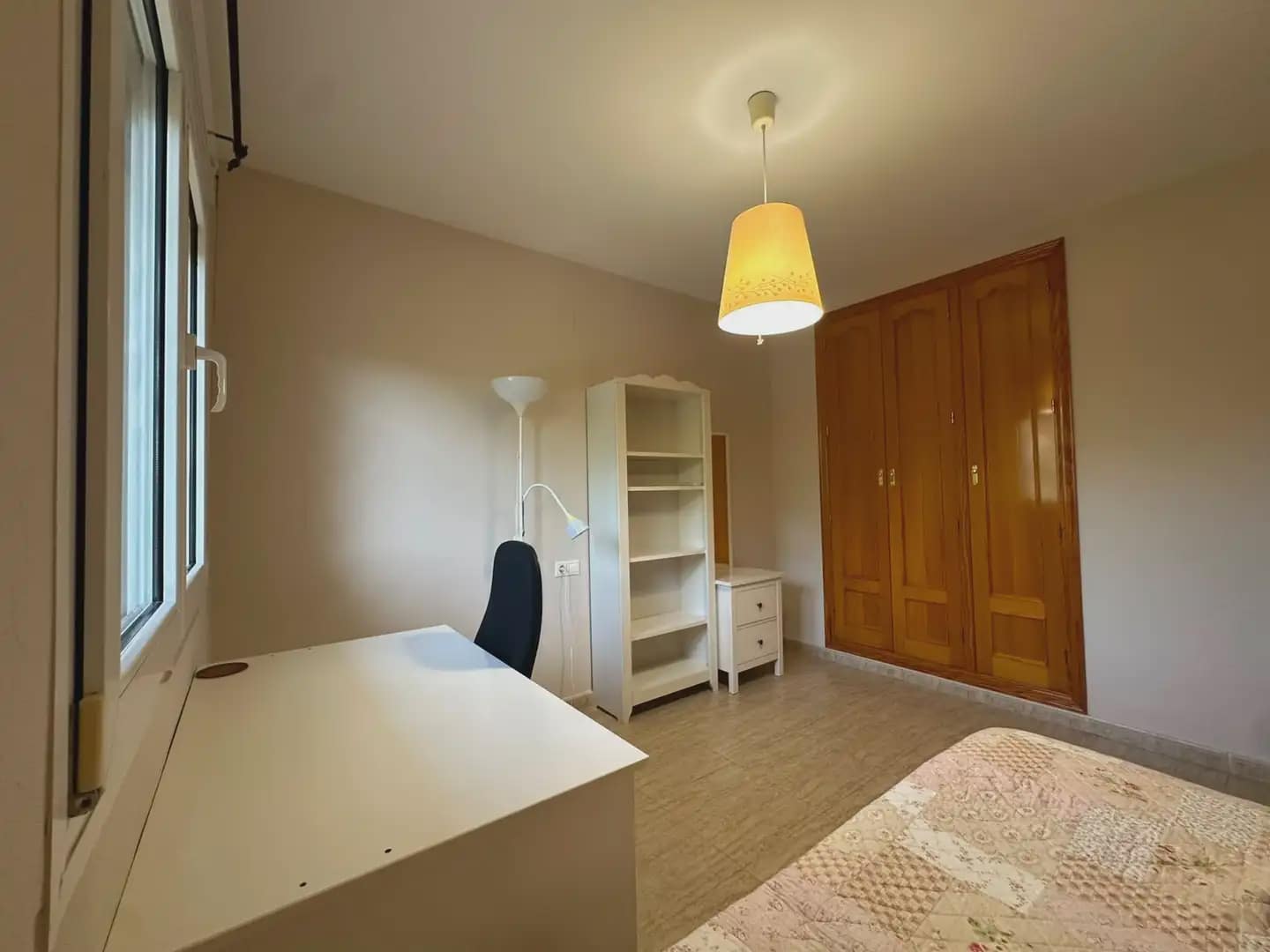 4 soveværelse Byhus til leje i Alicante by med swimmingpool garage - € 2.300 (Ref: 10036270)
