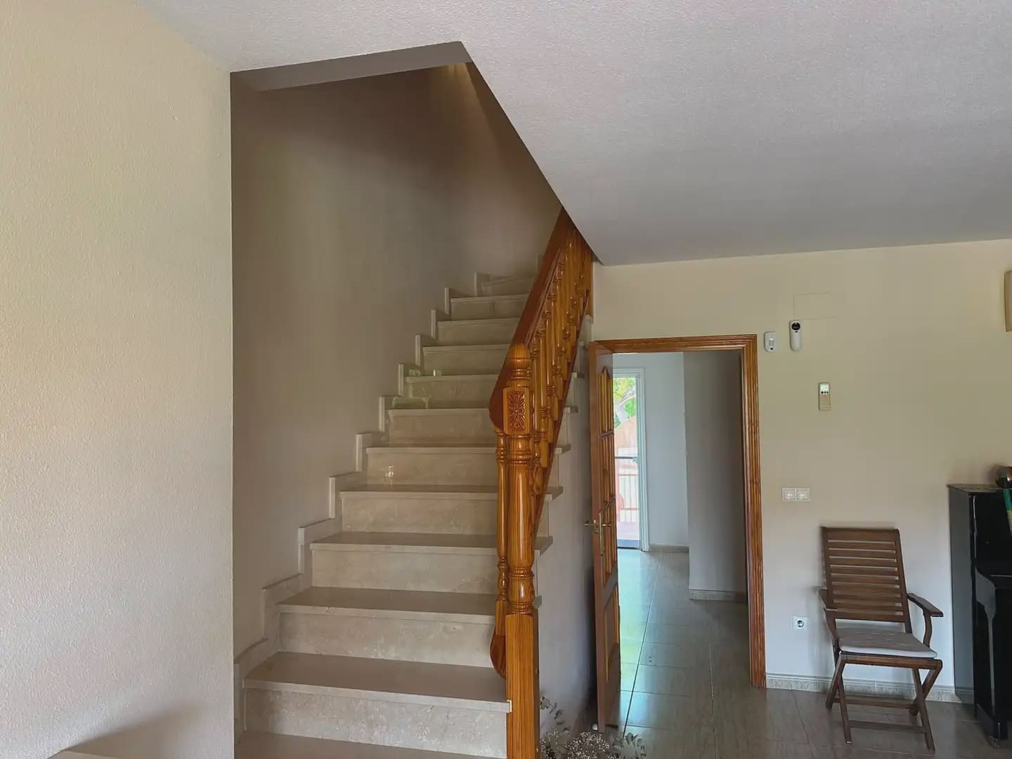 4 soveværelse Byhus til leje i Alicante by med swimmingpool garage - € 2.300 (Ref: 10036270)