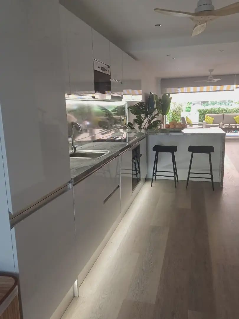 4 bedroom Townhouse for rent in Alicante / Alacant city with pool garage - € 3,500 (Ref: 10042255)