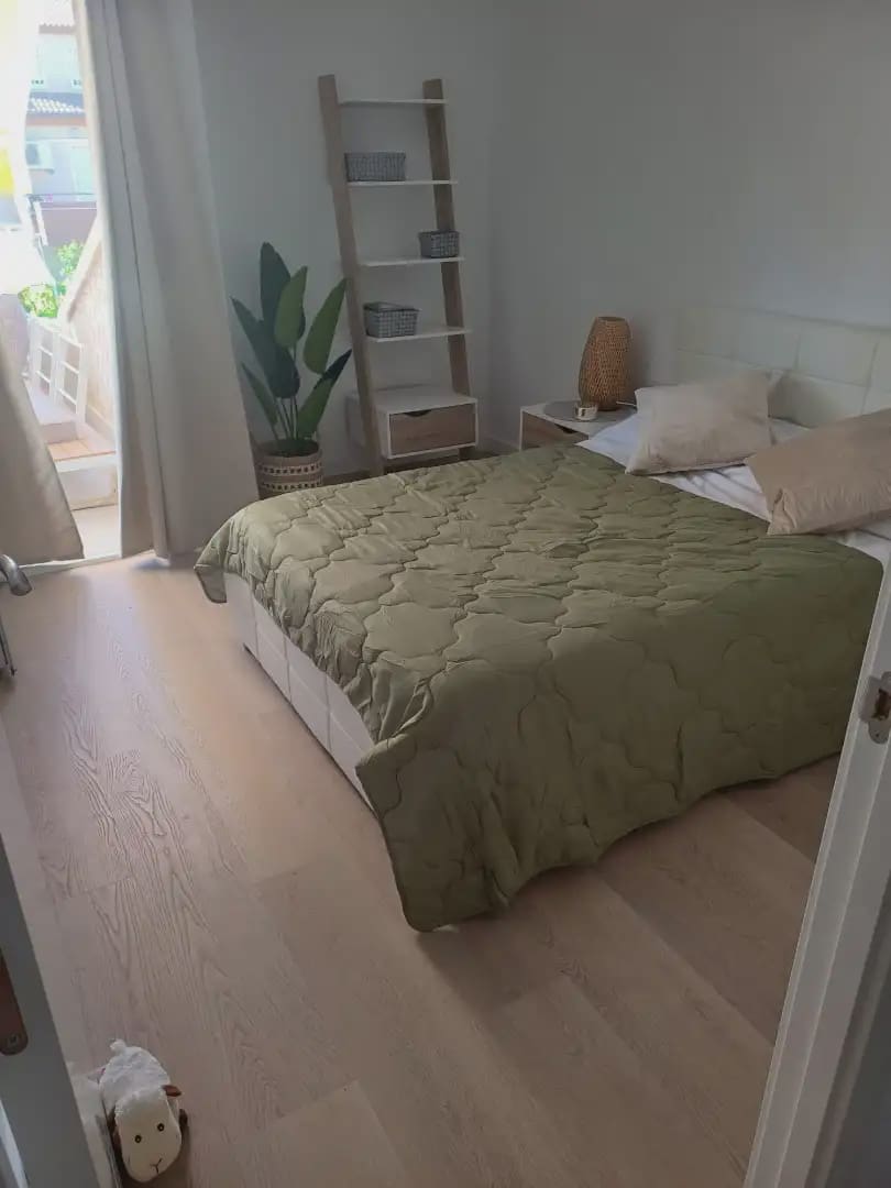 4 bedroom Townhouse for rent in Alicante / Alacant city with pool garage - € 3,500 (Ref: 10042255)