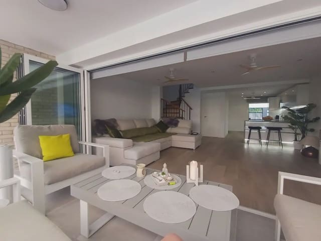 4 camera da letto Casa da affittare in Cabo de las Huertas, Alicante città con piscina garage - 3.500 € (Rif: 10042255)