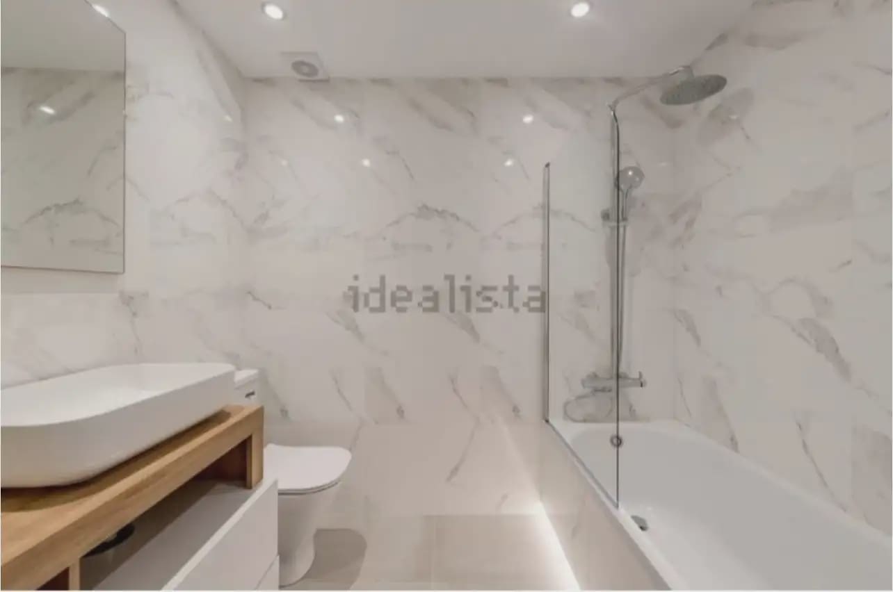 4 bedroom Townhouse for rent in Alicante / Alacant city with pool garage - € 3,500 (Ref: 10042255)