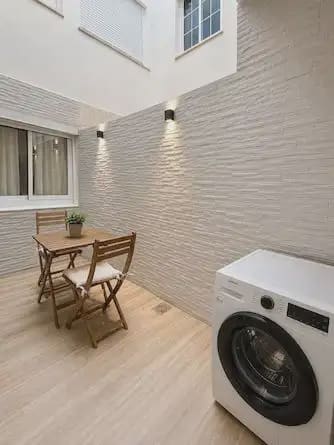 4 slaapkamer Flat te huur in Alicante stad - € 1.800 (Ref: 10044214)