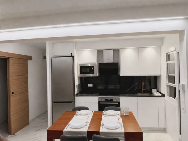 Piso de 4 habitaciones en Santo Domingo, Alicante / Alacant ciudad en alquiler - 1.800 € (Ref: 10044214)