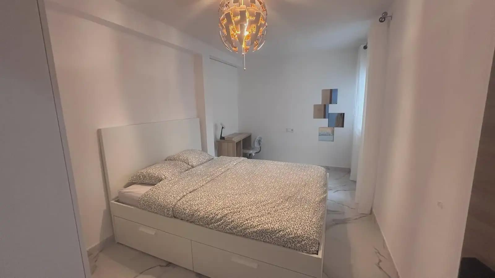 4 slaapkamer Flat te huur in Alicante stad - € 1.800 (Ref: 10044214)