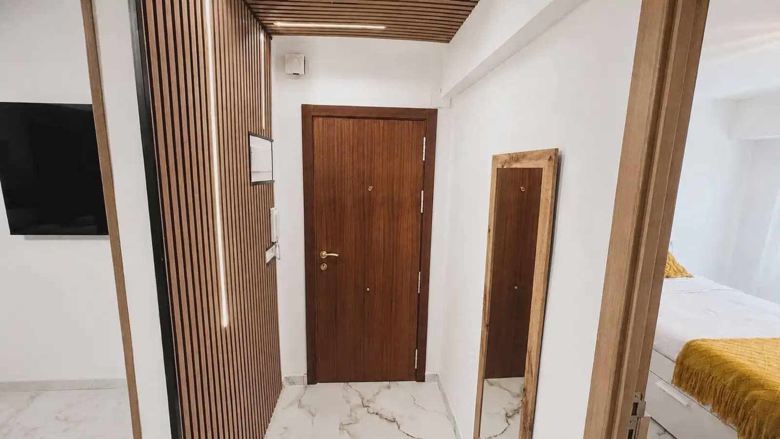 4 slaapkamer Flat te huur in Alicante stad - € 1.800 (Ref: 10044214)