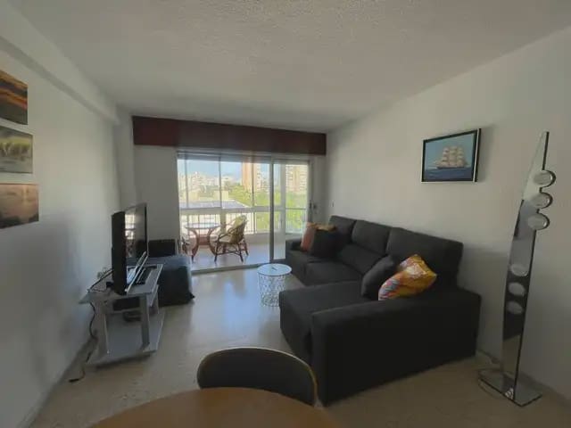 Piso de 2 habitaciones en Alicante / Alacant ciudad en alquiler con piscina garaje - 1.100 € (Ref: 10048531)