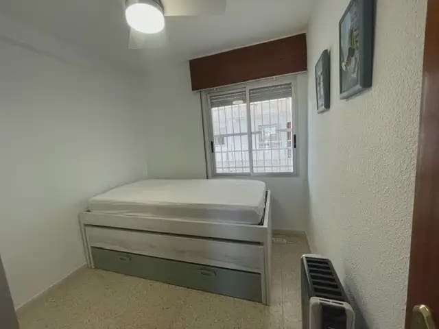 Piso de 2 habitaciones en Alicante / Alacant ciudad en alquiler con piscina garaje - 1.100 € (Ref: 10048531)