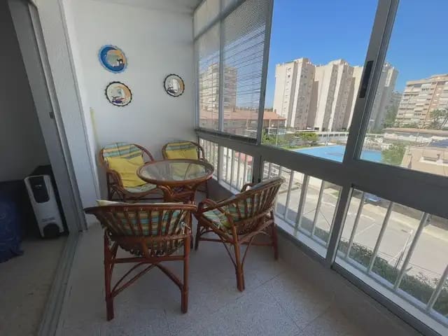 Piso de 2 habitaciones en Alicante / Alacant ciudad en alquiler con piscina garaje - 1.100 € (Ref: 10048531)