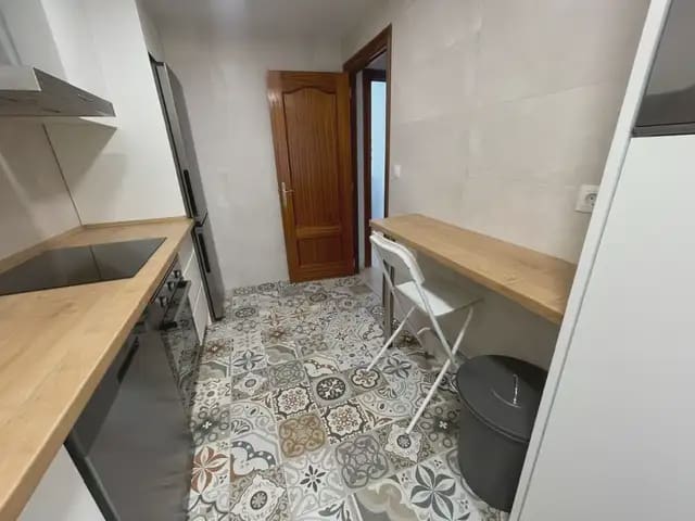 Piso de 2 habitaciones en Alicante / Alacant ciudad en alquiler con piscina garaje - 1.100 € (Ref: 10048531)