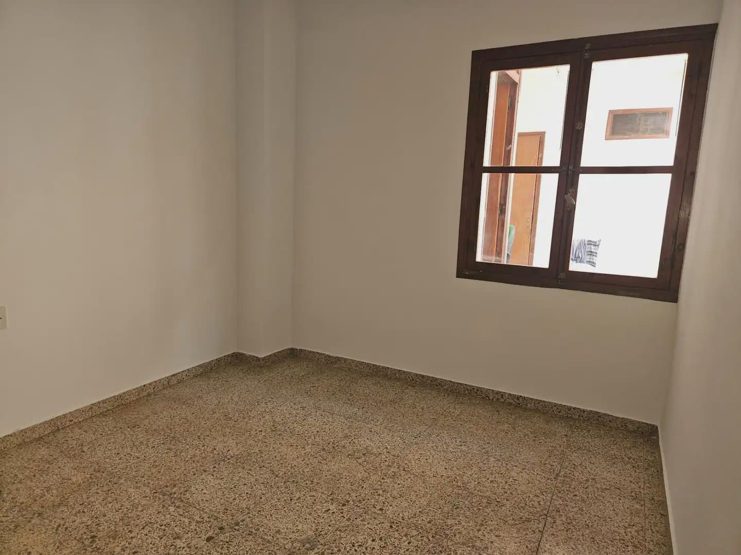 5 soveværelse Lejlighed til salg i Alicante by - € 180.000 (Ref: 10074771)