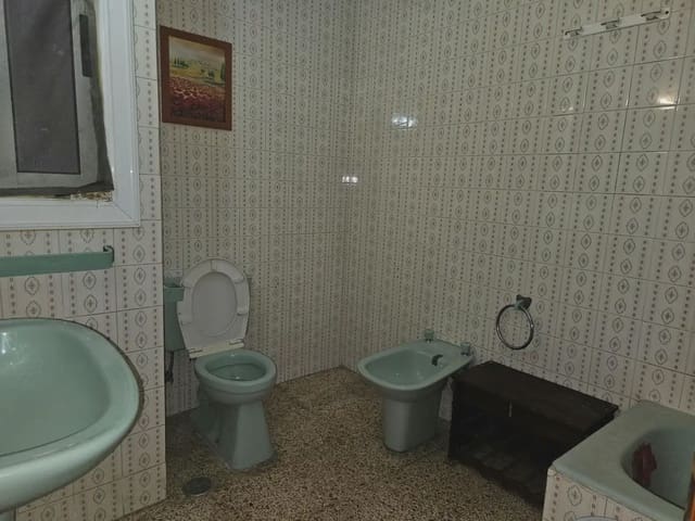 5 soveværelse Lejlighed til salg i Los Ángeles, Alicante by - € 180.000 (Ref: 10074771)
