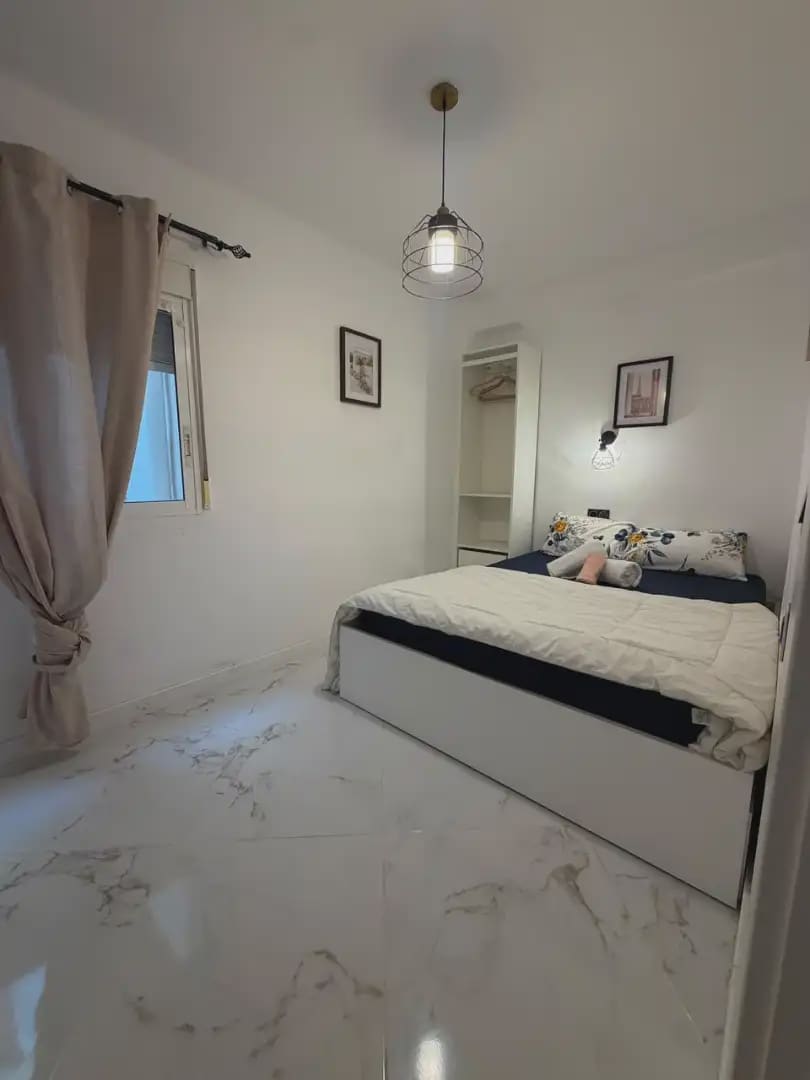 3 camera da letto Appartamento da affittare in Alicante citta - 1.100 € (Rif: 10088556)