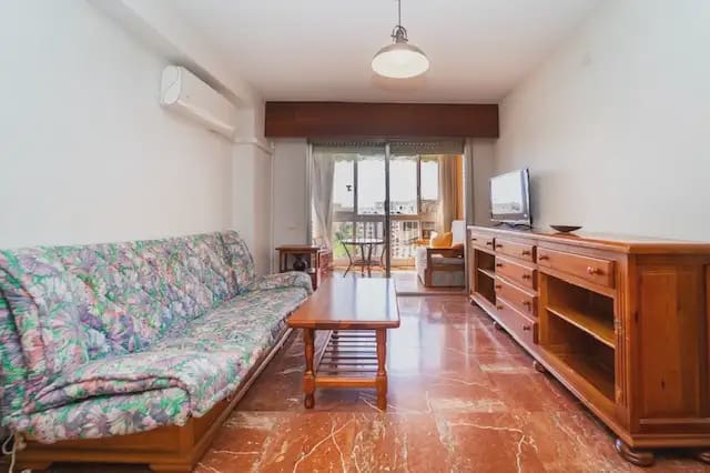 2 bedroom Flat for sale in Alicante / Alacant city with pool garage - € 320,000 (Ref: 10101423)