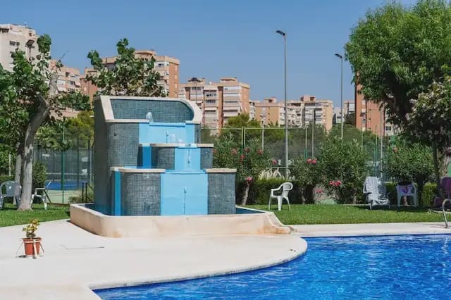 2 bedroom Flat for sale in Alicante / Alacant city with pool garage - € 320,000 (Ref: 10101423)