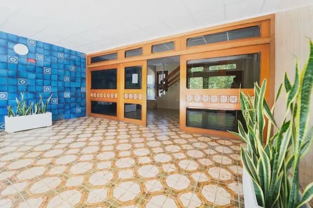 2 bedroom Flat for sale in Alicante / Alacant city with pool garage - € 320,000 (Ref: 10101423)