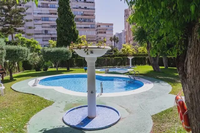 2 bedroom Flat for sale in Alicante / Alacant city with pool garage - € 320,000 (Ref: 10101423)
