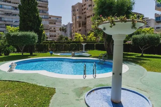2 bedroom Flat for sale in Alicante / Alacant city with pool garage - € 320,000 (Ref: 10101423)
