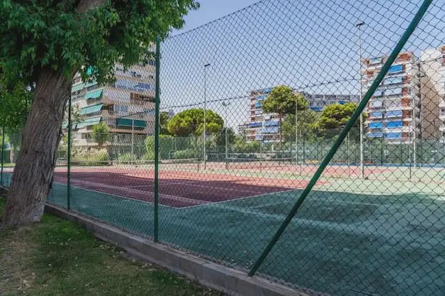 2 bedroom Flat for sale in Alicante / Alacant city with pool garage - € 320,000 (Ref: 10101423)