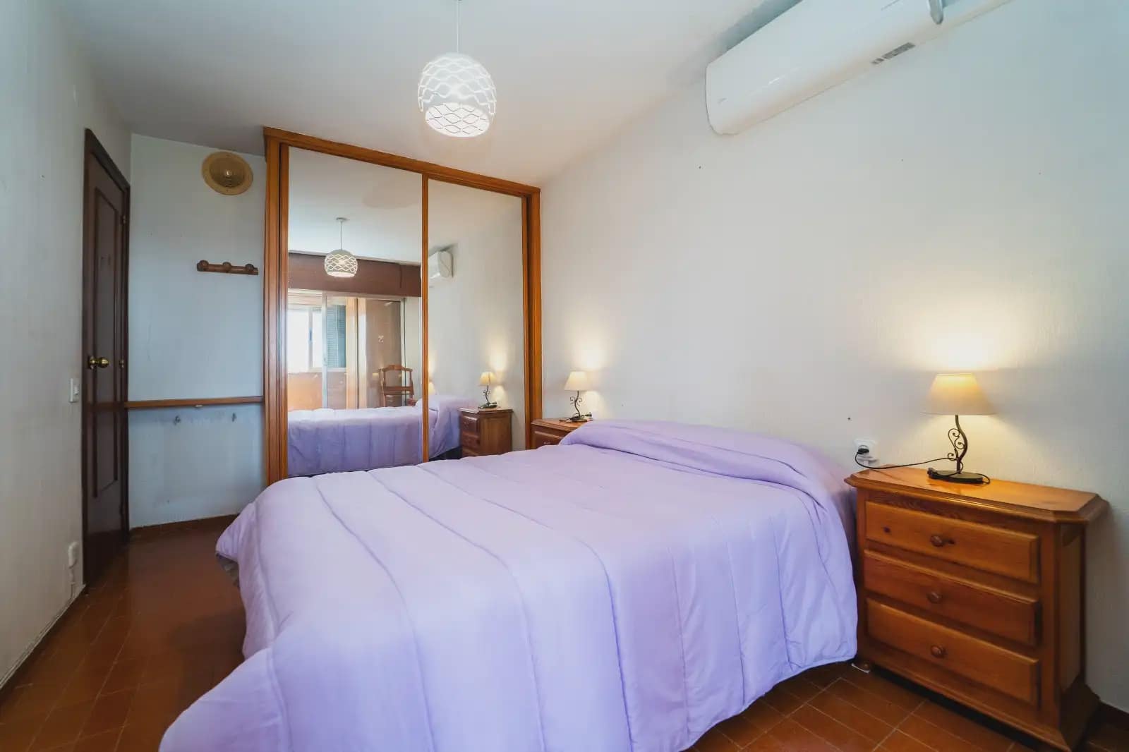 2 bedroom Flat for sale in Alicante / Alacant city with pool garage - € 320,000 (Ref: 10101423)