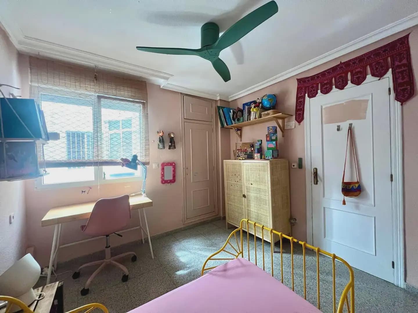 5 soveværelse Lejlighed til leje i Alicante by - € 1.400 (Ref: 10106608)