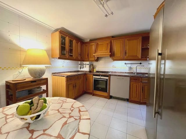 5 soveværelse Lejlighed til leje i Florida Baja, Alicante by - € 1.400 (Ref: 10106608)