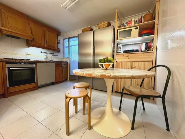 5 soveværelse Lejlighed til leje i Florida Baja, Alicante by - € 1.400 (Ref: 10106608)