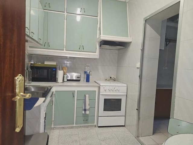 3 soveværelse Lejlighed til salg i Virgen del Remedio - Parque lo Morant, Alicante by - € 128.000 (Ref: 10141384)