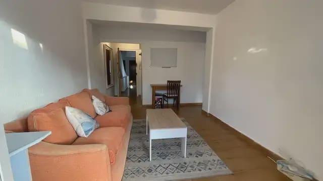 2 bedroom Flat for rent in Alicante / Alacant city - € 925 (Ref: 10141386)