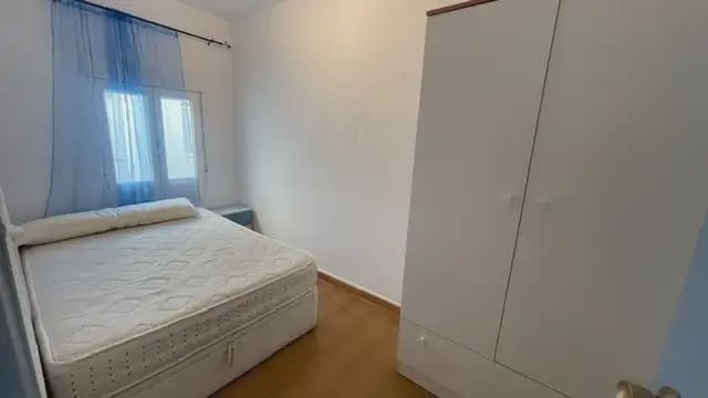 2 bedroom Flat for rent in Alicante / Alacant city - € 925 (Ref: 10141386)