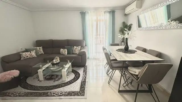 4 soveværelse Lejlighed til salg i Alicante by - € 160.000 (Ref: 10145368)