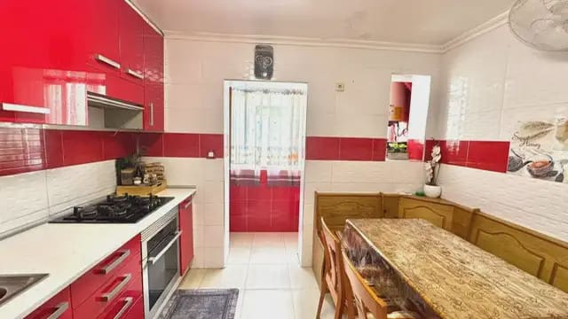 4 soveværelse Lejlighed til salg i Alicante by - € 160.000 (Ref: 10145368)