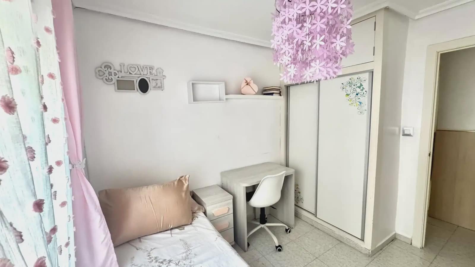 4 soveværelse Lejlighed til salg i Alicante by - € 160.000 (Ref: 10145368)