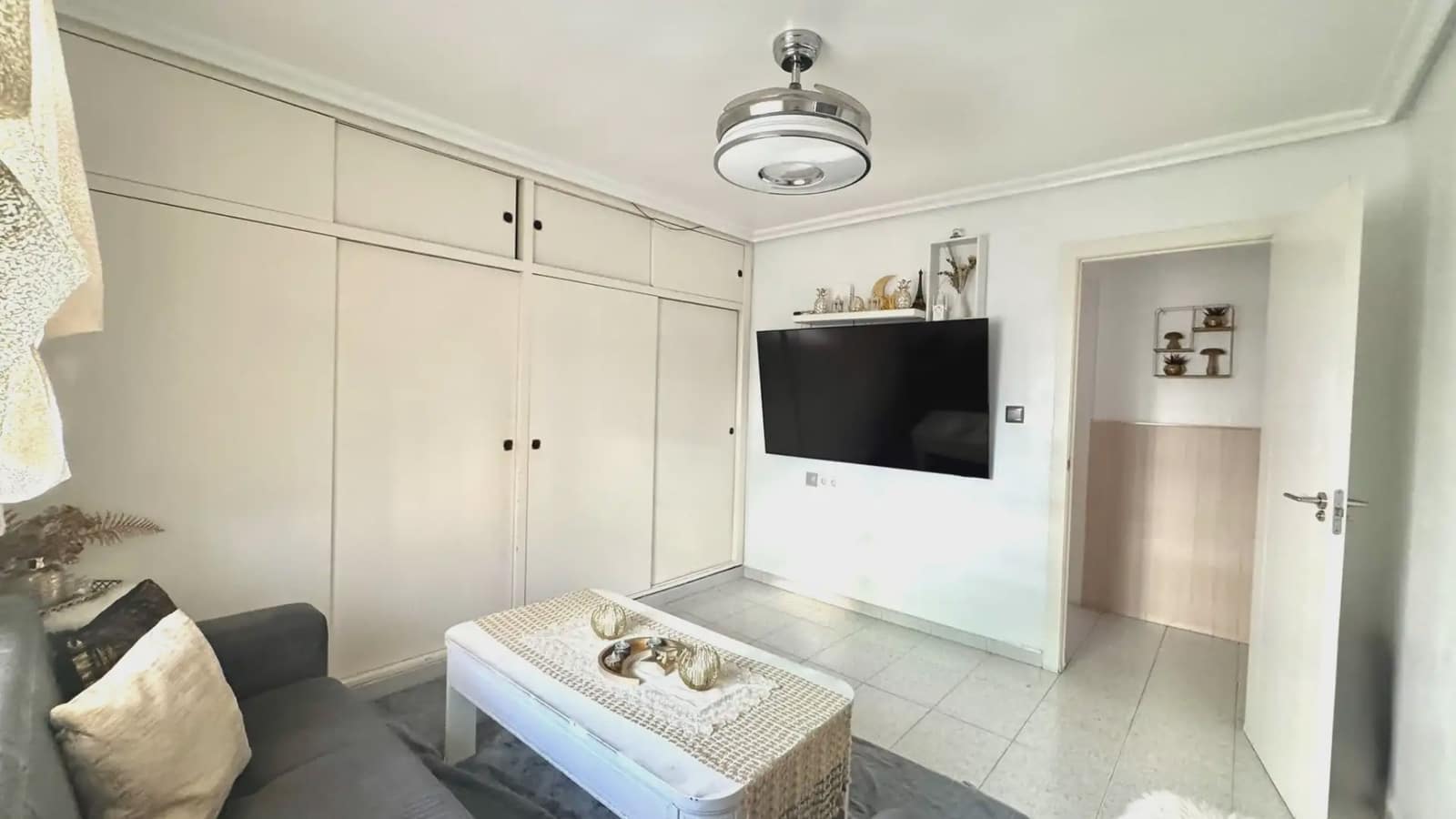 4 soveværelse Lejlighed til salg i Alicante by - € 160.000 (Ref: 10145368)