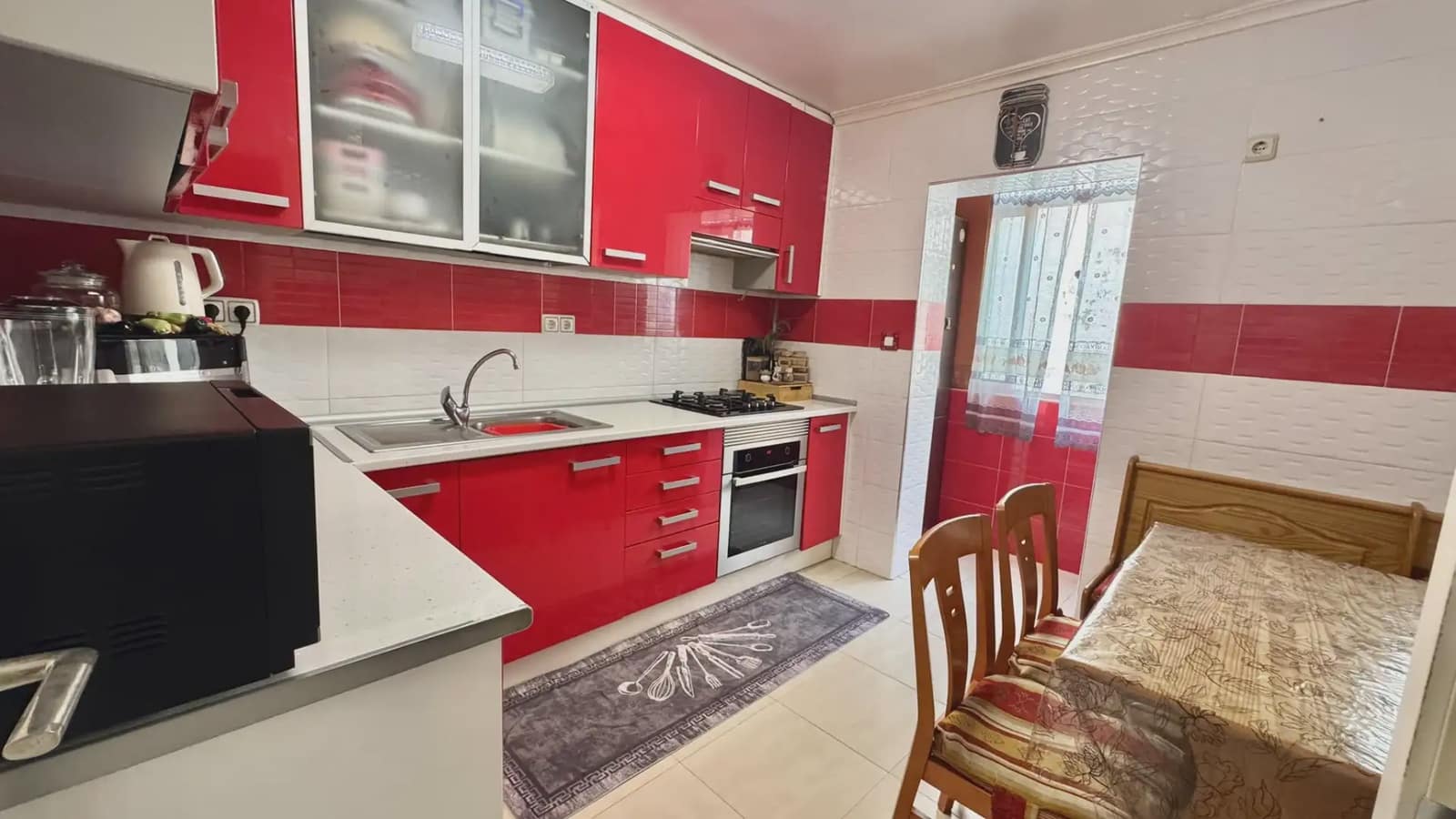 4 soveværelse Lejlighed til salg i Alicante by - € 160.000 (Ref: 10145368)