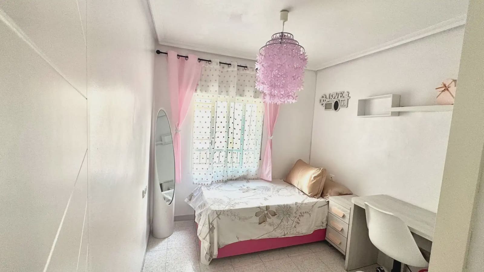 4 soveværelse Lejlighed til salg i Alicante by - € 160.000 (Ref: 10145368)