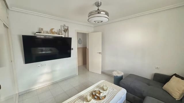 4 soveværelse Lejlighed til salg i Virgen del Remedio - Parque lo Morant, Alicante by - € 160.000 (Ref: 10145368)