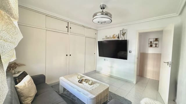4 soveværelse Lejlighed til salg i Virgen del Remedio - Parque lo Morant, Alicante by - € 160.000 (Ref: 10145368)