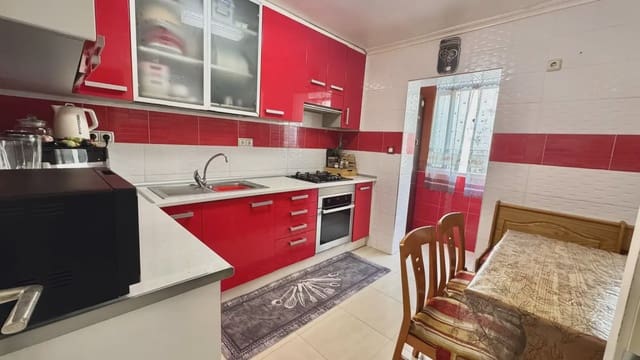 4 soveværelse Lejlighed til salg i Virgen del Remedio - Parque lo Morant, Alicante by - € 160.000 (Ref: 10145368)