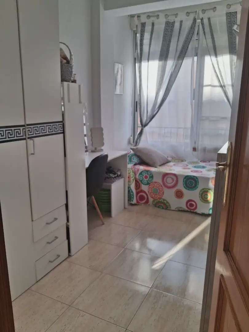 3 chambre Appartement à vendre à Alicante ville - 157 000 € (Ref: 10157079)