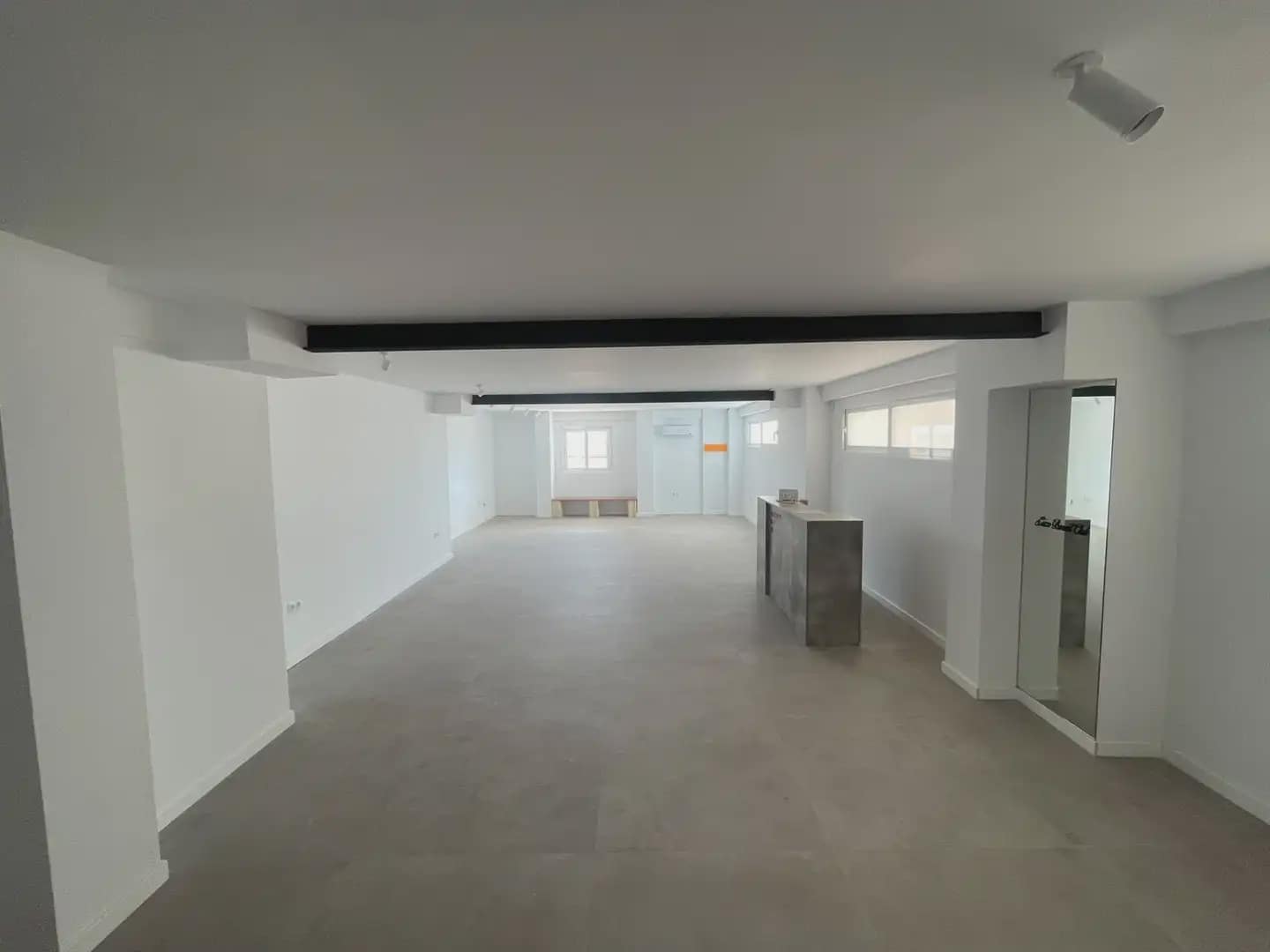 Commercial for rent in El Campello - € 1,200 (Ref: 10158842)