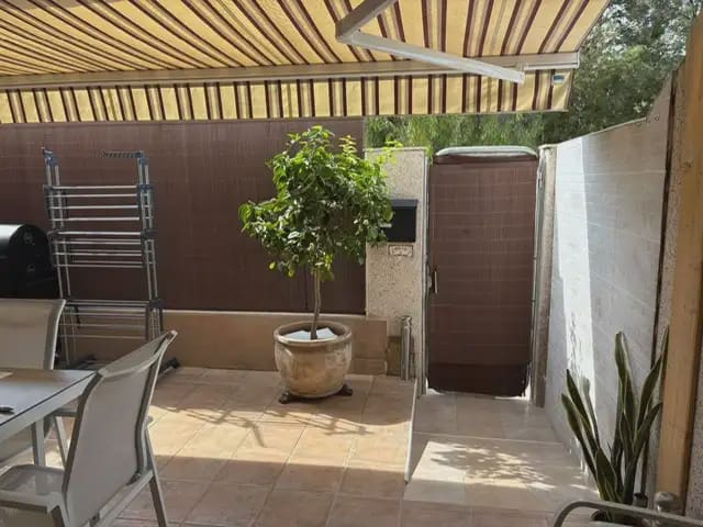 3 Zimmer Doppelhaus zu verkaufen in Alicante / Alacant Stadt mit Pool Garage - 399.000 € (Ref: 10170312)