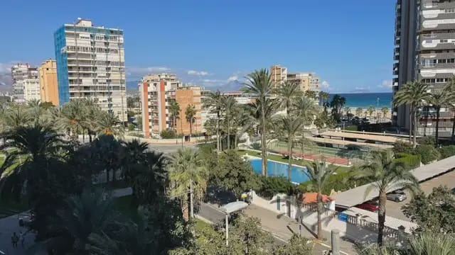 3 camera da letto Appartamento da affittare in Alicante citta con piscina garage - 1.400 € (Rif: 10184082)