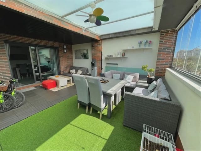 3 makuuhuone Huoneisto myytävänä paikassa Cabo de las Huertas, Alicante kaupunki mukana uima-altaan 
autotalli - 590 000 € (Ref: 6129245)
