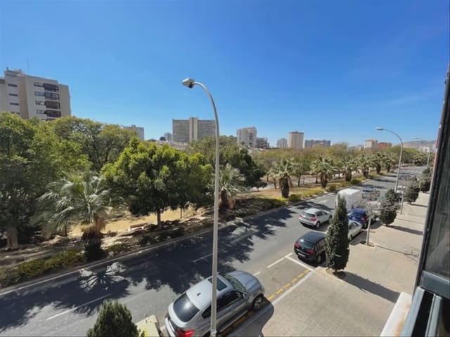 3 makuuhuone Huoneisto myytävänä paikassa Cabo de las Huertas, Alicante kaupunki mukana uima-altaan 
autotalli - 590 000 € (Ref: 6129245)