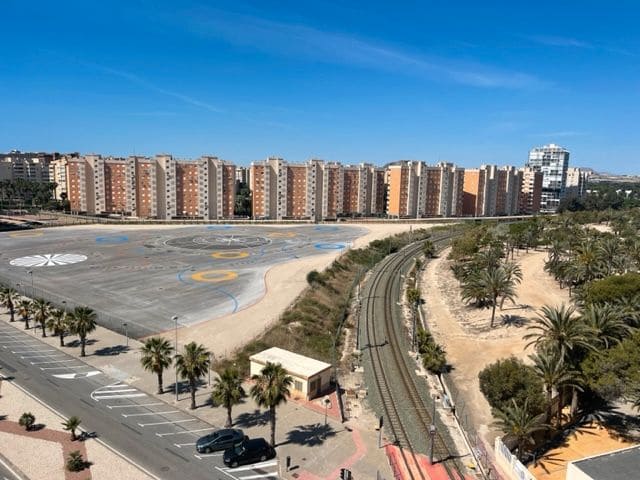 3 chambre Appartement à vendre à Alicante ville avec piscine garage - 450 000 € (Ref: 6129258)